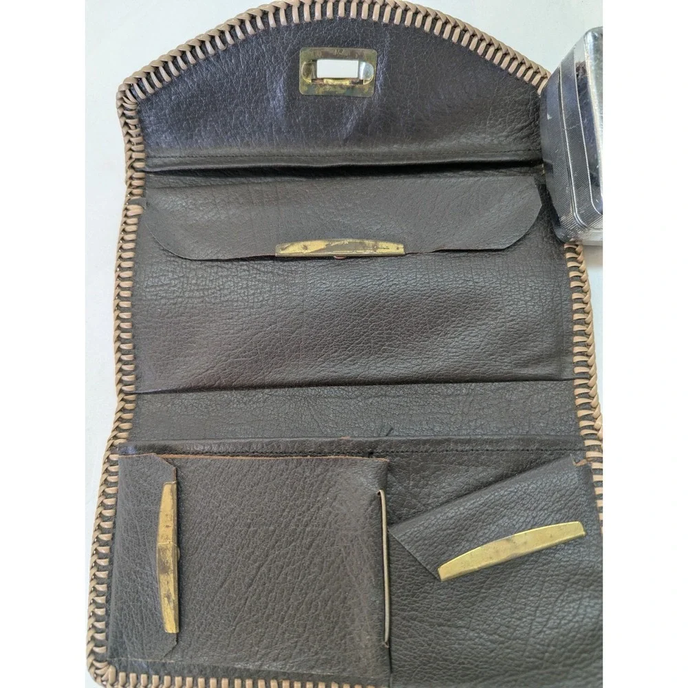 Brown Vintage Trifold Leather Wallet Billfold Tooled Whipstitch Metal‎ Clasp